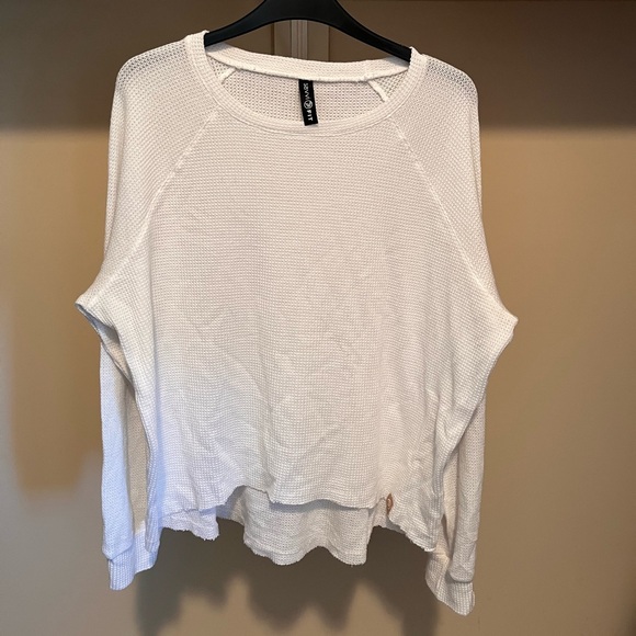 Savvi Tops - Chic White Long Sleeve Top